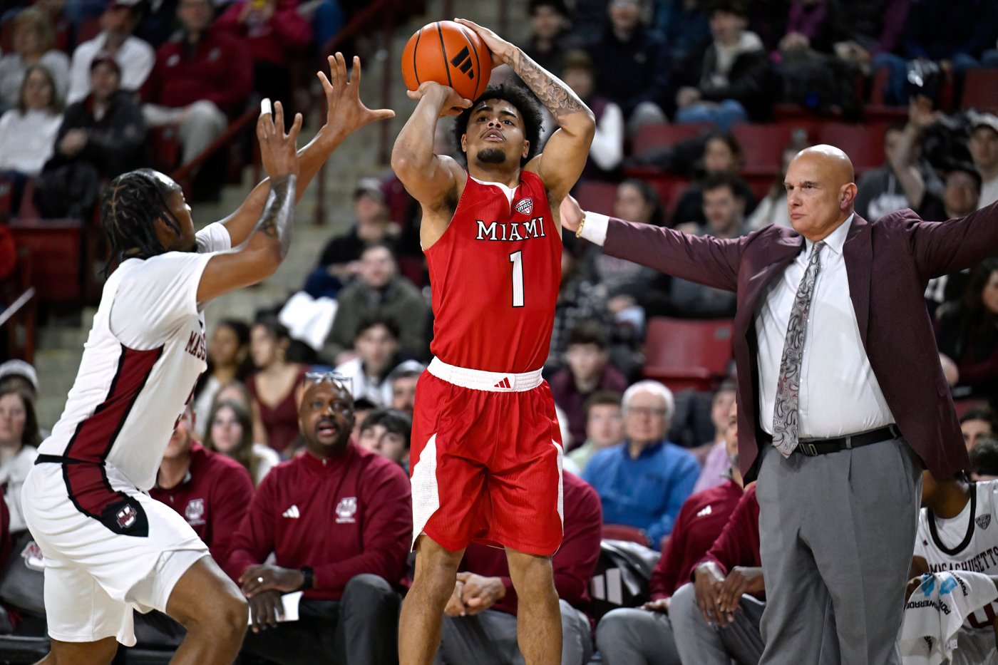 No. 22 Miami of Ohio wins 26th straight, remains unbeaten with 86-77 win over UMass | iNFOnews.ca No. 22 Miami of Ohio wins 26th straight, remains unbeaten with 86-77 win over UMass | iNFOnews.ca