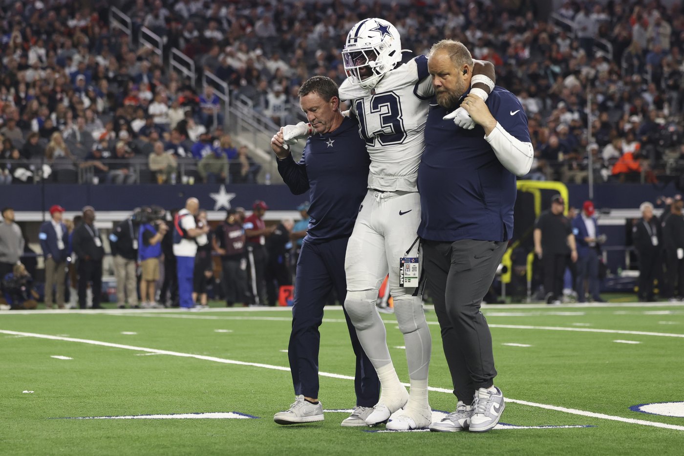 Cowboys cornerback Trevon Diggs set for season-ending knee surgery, AP sources say | iNFOnews.ca