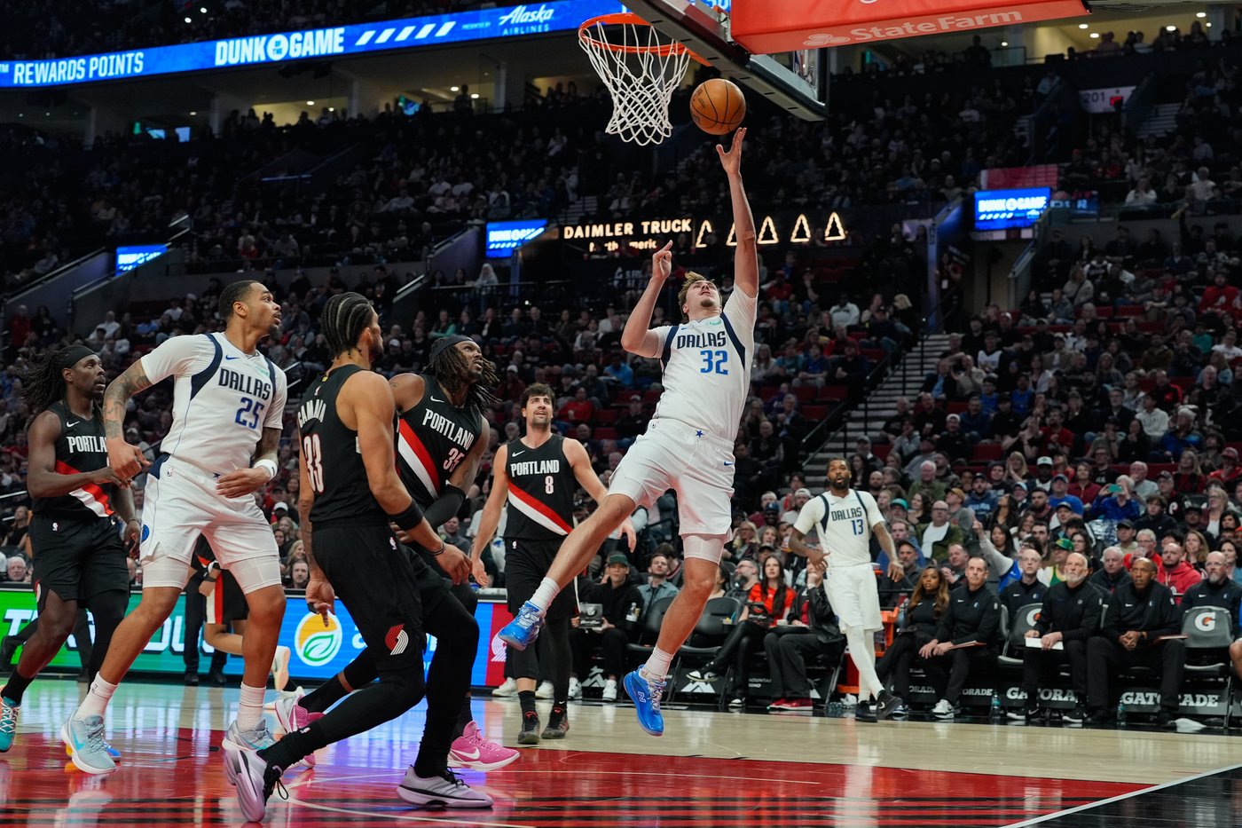 Bagley scores 26 points and Mavericks snap a 5-game skid in a 100-93 win against Trail Blazers | iNFOnews.ca Bagley scores 26 points and Mavericks snap a 5-game skid in a 100-93 win against Trail Blazers | iNFOnews.ca