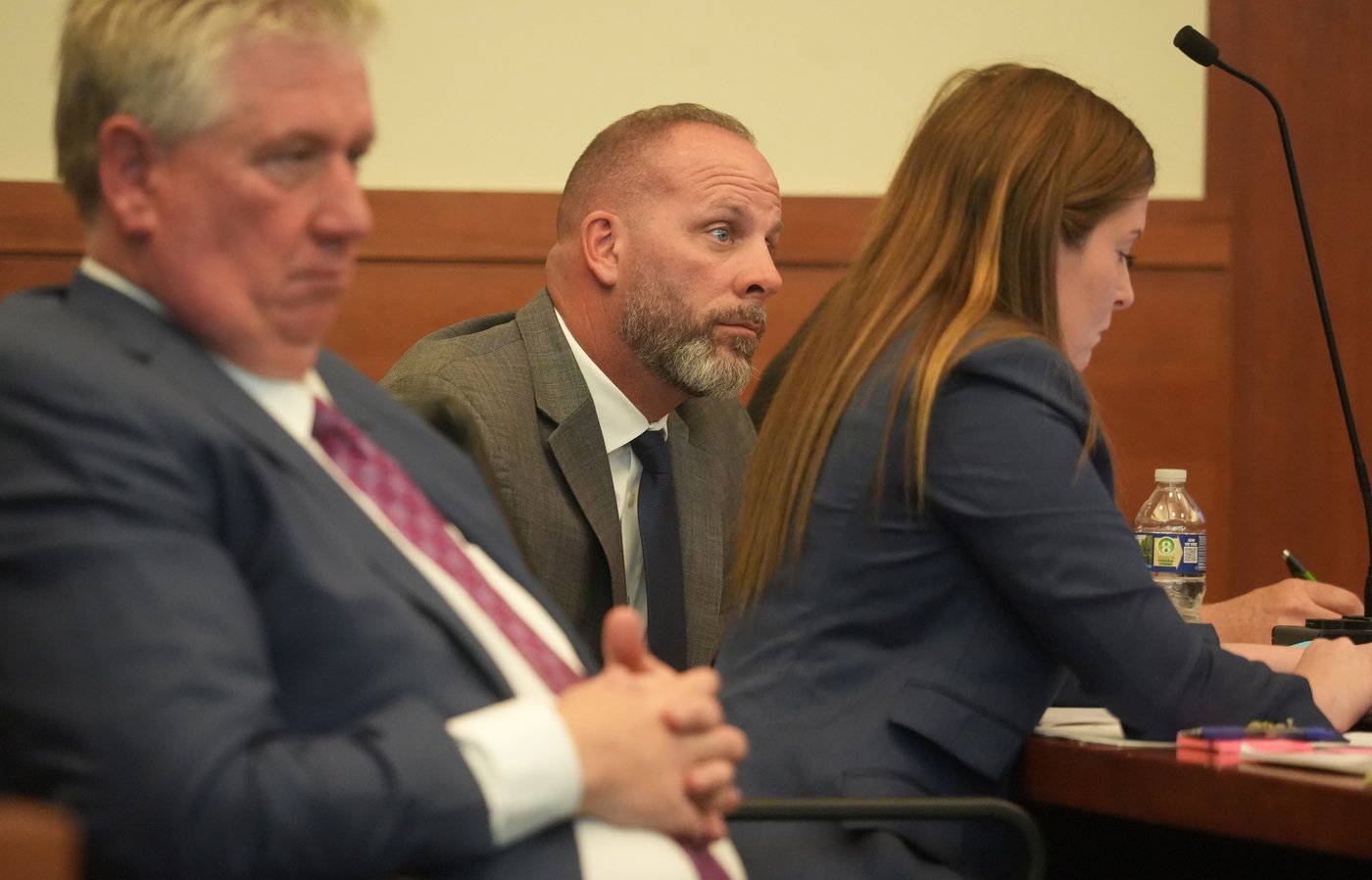 Murder retrial begins in deputy's killing of a Black man entering his grandmother's Ohio home | iNFOnews.ca