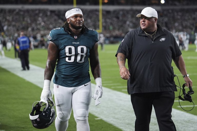 Jalen Carter shames Super Bowl champion Eagles for spitting on Dak Prescott. What happens next? | iNFOnews.ca