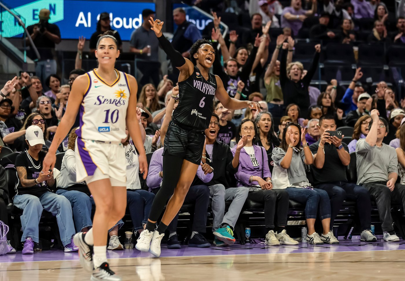 Gabby Williams scores 16 points, Kaila Charles comes off bench for 13, Valkyries top Sparks 78-58 | iNFOnews.ca
