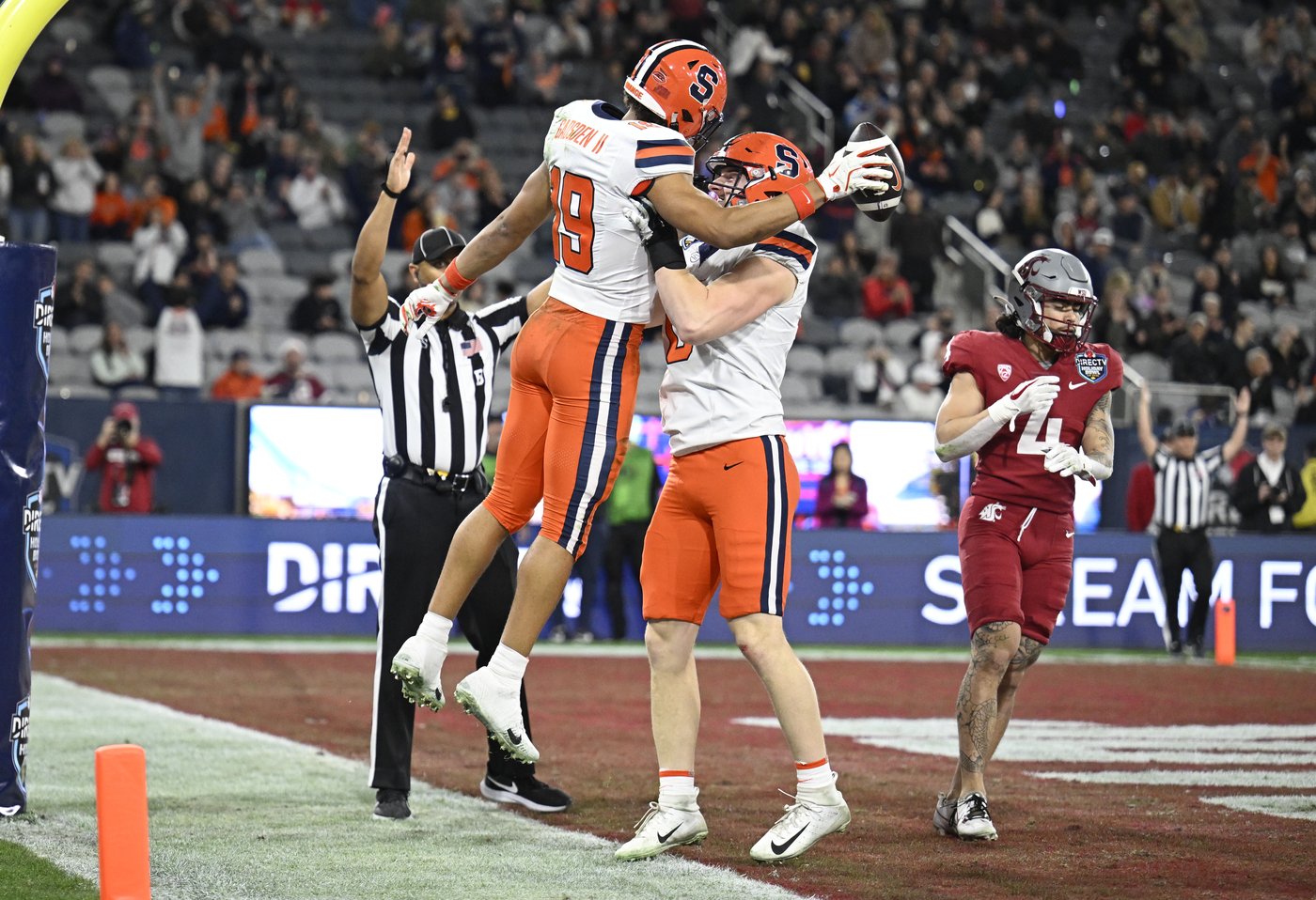 McCord's record-breaking night leads No. 22 Syracuse to Holiday Bowl victory over Washington State | iNFOnews.ca McCord's record-breaking night leads No. 22 Syracuse to Holiday Bowl victory over Washington State | iNFOnews.ca