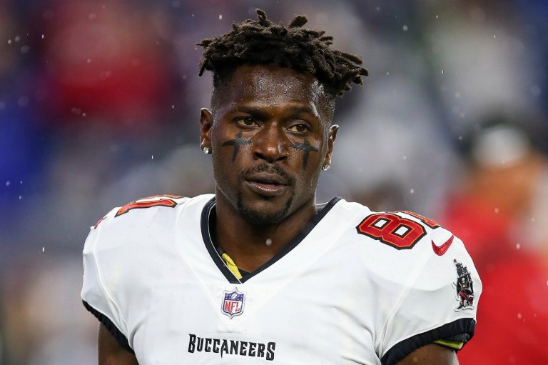 Ex-NFL star Antonio Brown pleads not guilty to attempted murder charge stemming from Miami shooting | iNFOnews.ca