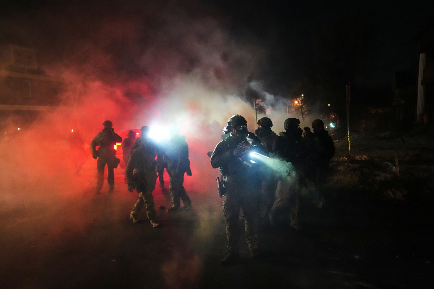 Video brings new scrutiny to an ICE shooting in Minneapolis after charges against 2 men collapsed | iNFOnews.ca