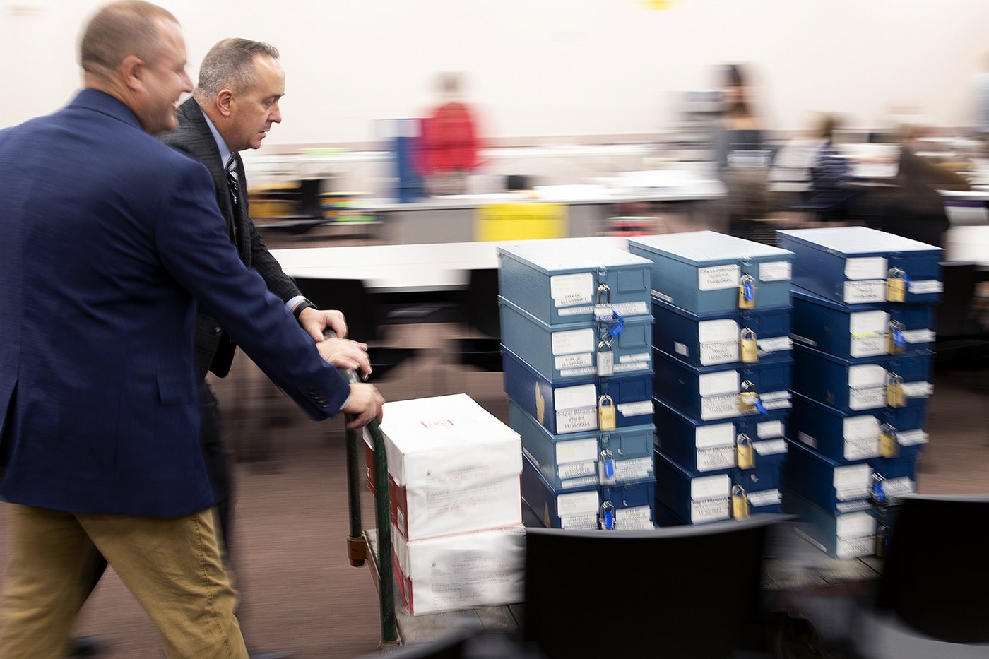 Democratic Rep. Jared Golden wins through Maine’s ranked choice voting | iNFOnews.ca Democratic Rep. Jared Golden wins through Maine’s ranked choice voting | iNFOnews.ca