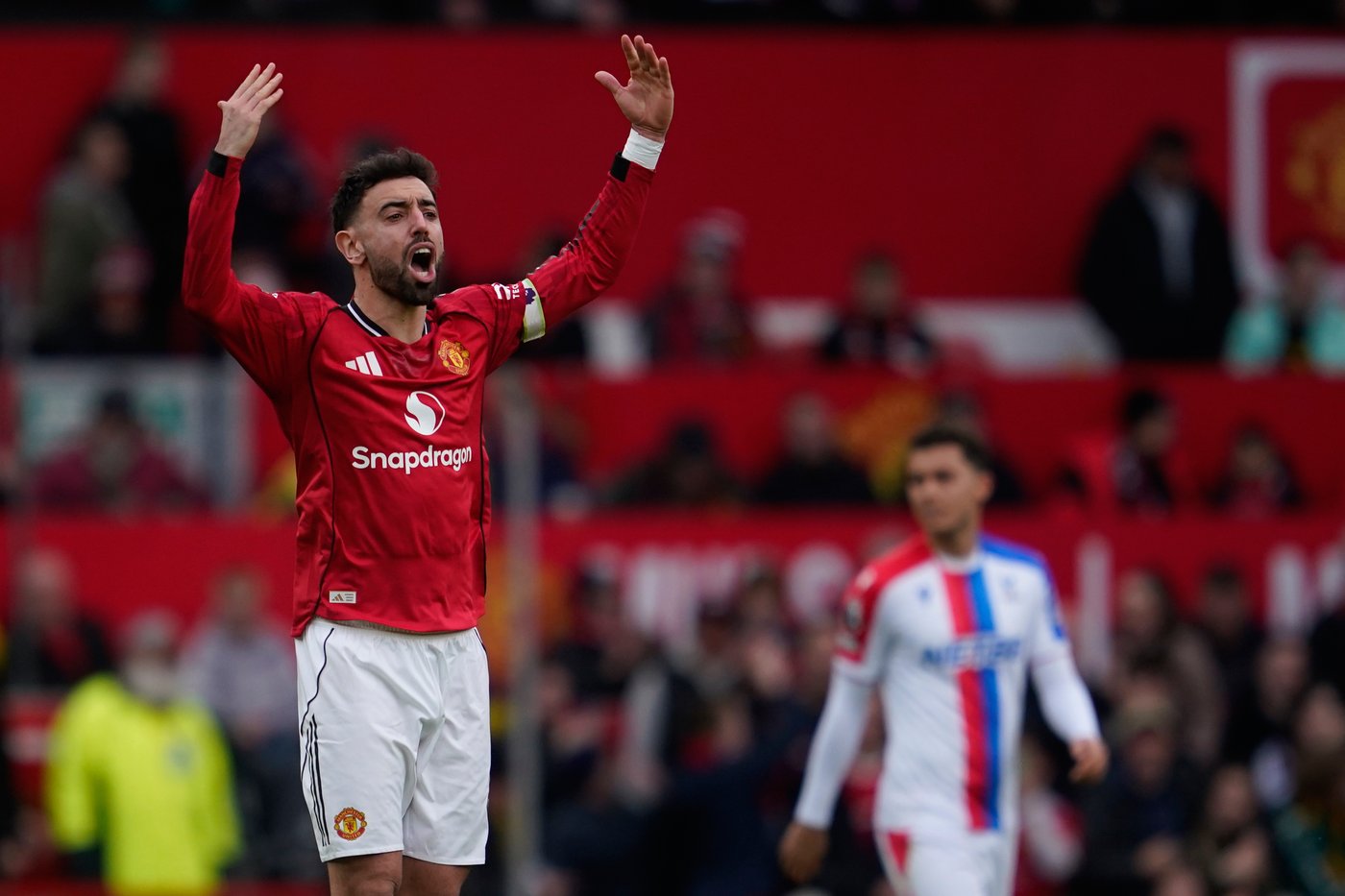 Arsenal passes latest test to go 5 points clear at top of Premier League. Man United rises to third | iNFOnews.ca Arsenal passes latest test to go 5 points clear at top of Premier League. Man United rises to third | iNFOnews.ca