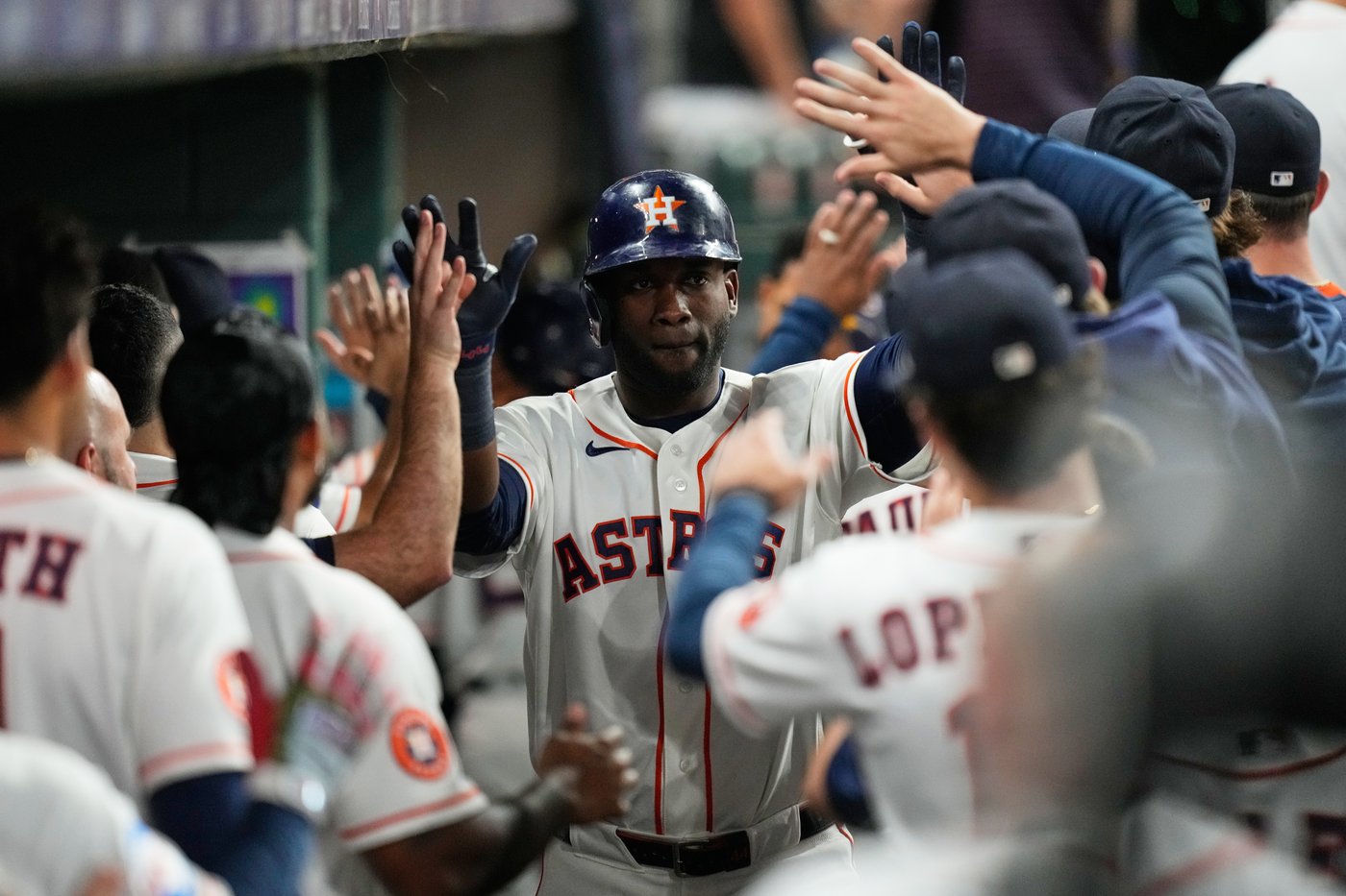 Jeremy Peña hits 2 early homers, Yordan Alvarez hits 39th as Astros beat Royals 4-2 | iNFOnews.ca Jeremy Peña hits 2 early homers, Yordan Alvarez hits 39th as Astros beat Royals 4-2 | iNFOnews.ca
