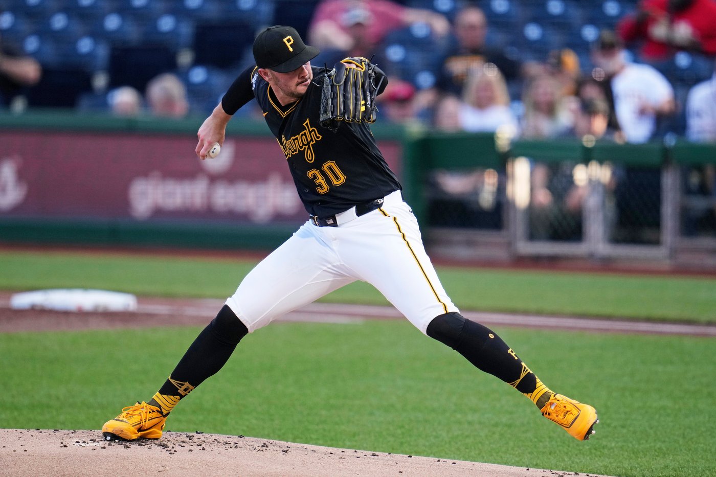 Paul Skenes and Brandon Lowe lead Pirates to 16-5 rout against Nationals | iNFOnews.ca