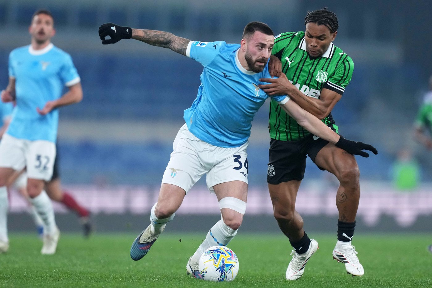 Marušić goal in stoppage time gives Lazio win over Sassuolo | iNFOnews.ca