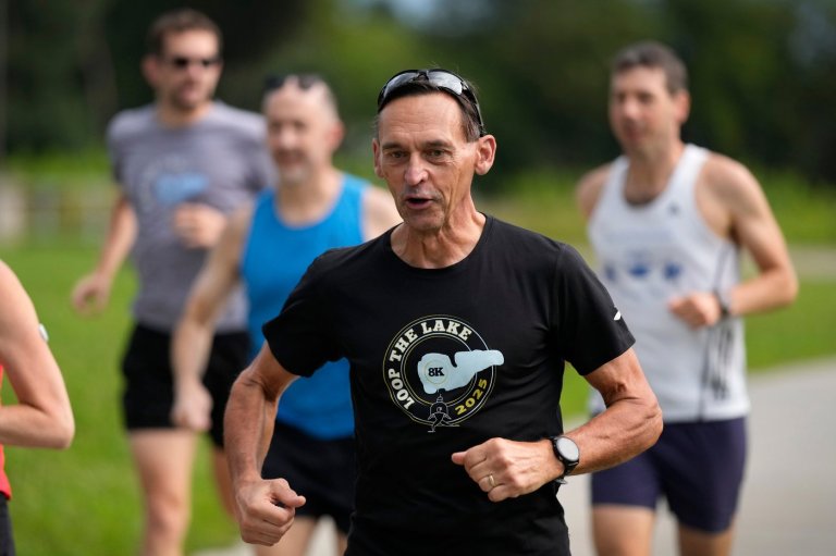 The warming climate is forcing marathons to consider changes to keep runners cool | iNFOnews.ca