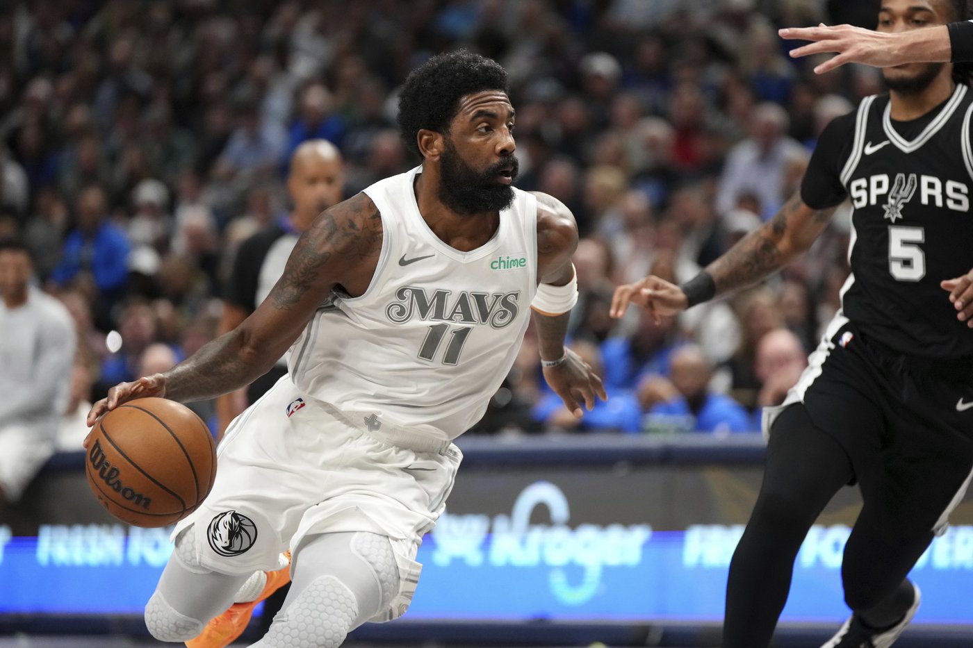 Irving and Gafford lead Mavericks past Wemby-less Spurs 110-93 | iNFOnews.ca Irving and Gafford lead Mavericks past Wemby-less Spurs 110-93 | iNFOnews.ca