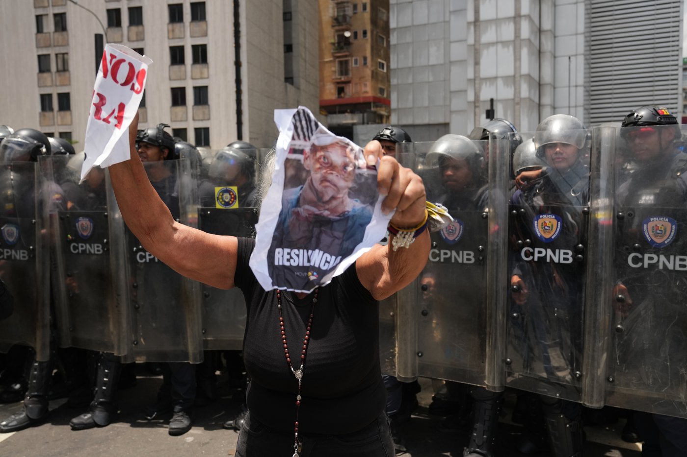 Students protest in Venezuela after deaths of political prisoner and his mother | iNFOnews.ca Students protest in Venezuela after deaths of political prisoner and his mother | iNFOnews.ca