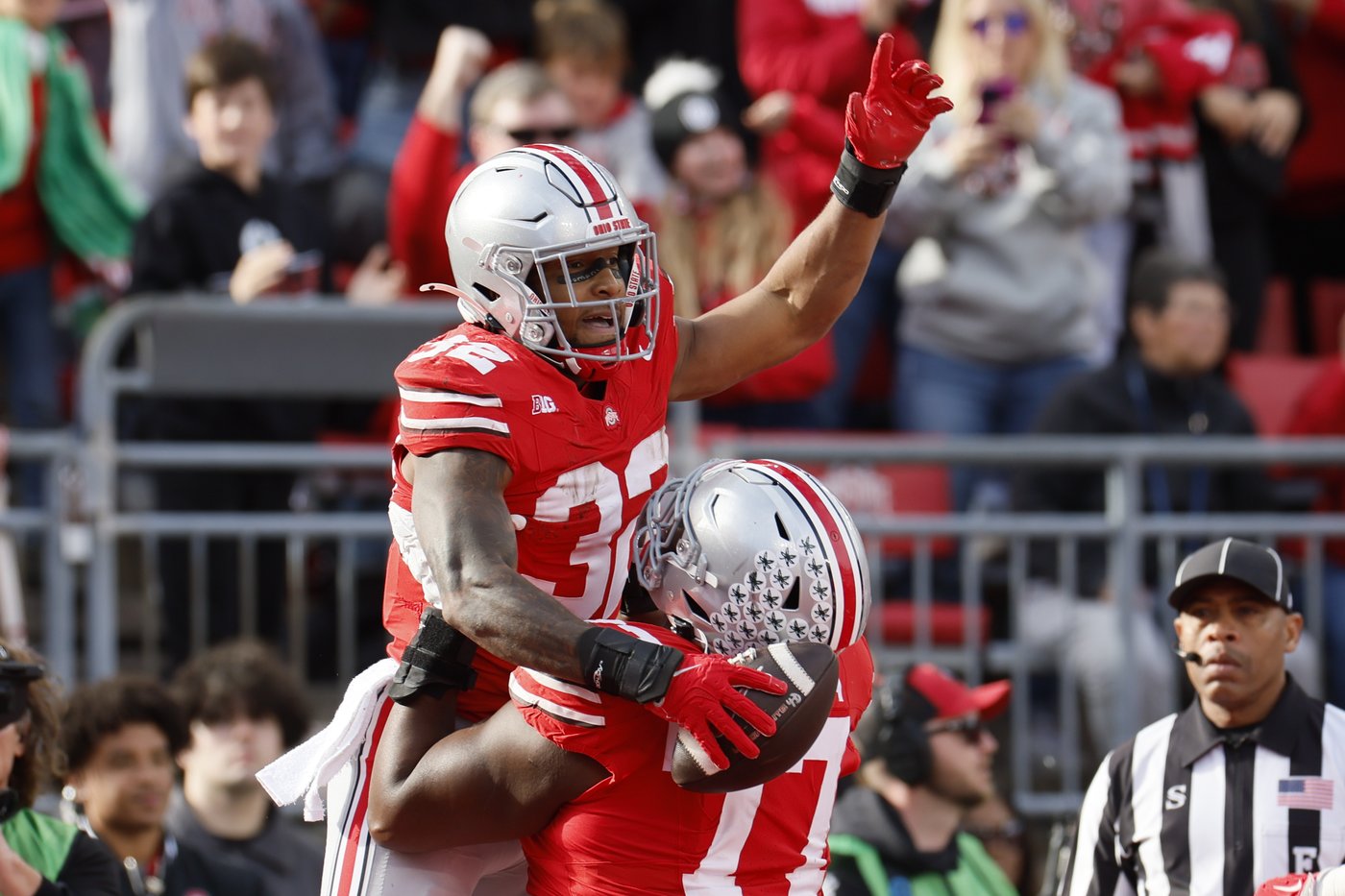 Jeremiah Smith breaks school record with 9th TD catch as No. 3 Ohio State rolls over Purdue 45-0 | iNFOnews.ca Jeremiah Smith breaks school record with 9th TD catch as No. 3 Ohio State rolls over Purdue 45-0 | iNFOnews.ca