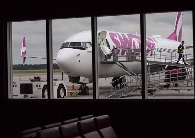 Passenger rights advocate launches complaint against new low-cost airline | iNFOnews.ca
