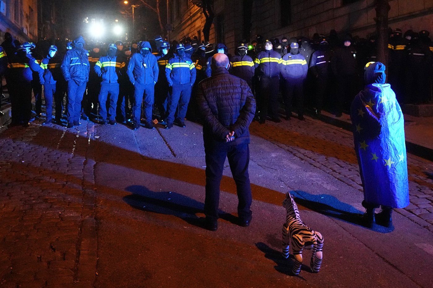 Opposition party leader arrested as Georgia authorities try to curb protests over ending EU talks | iNFOnews.ca Opposition party leader arrested as Georgia authorities try to curb protests over ending EU talks | iNFOnews.ca