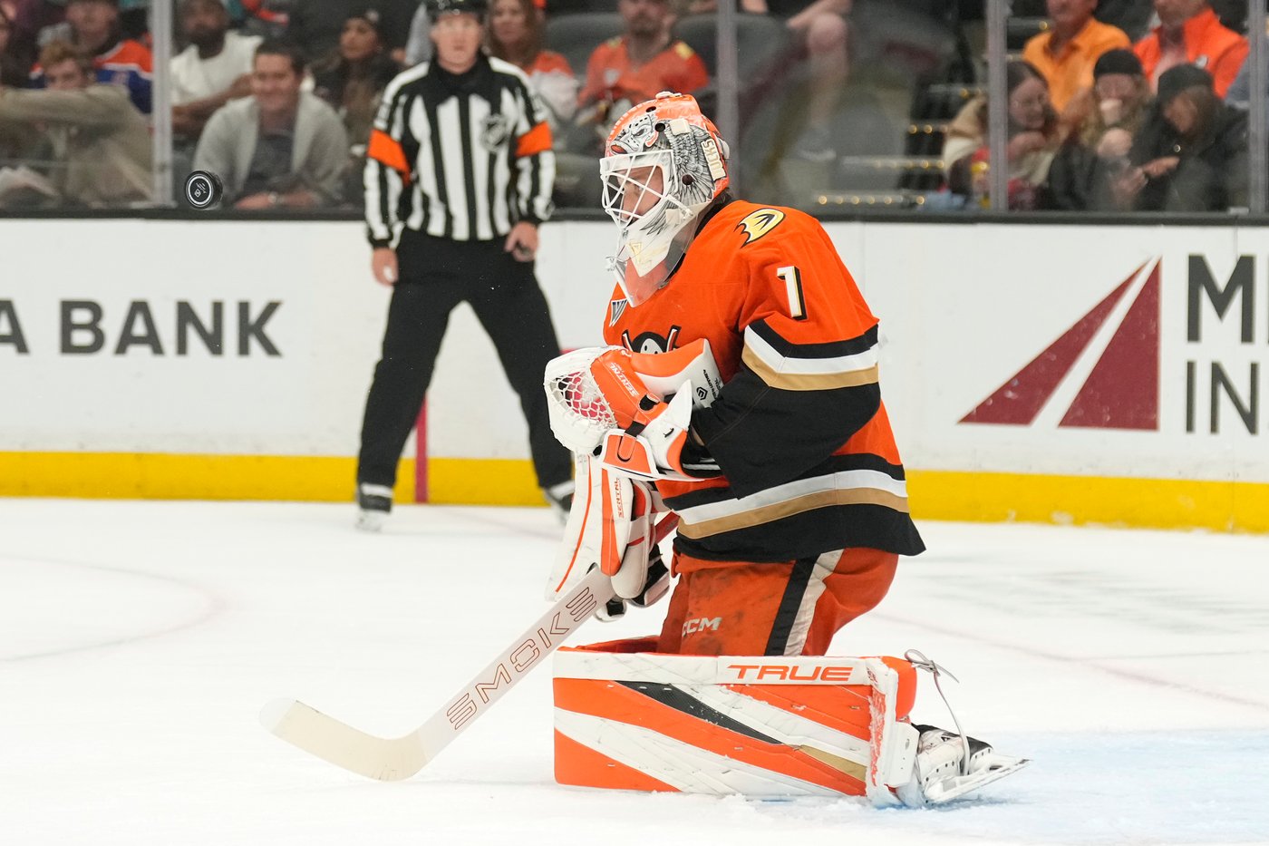 Evan Bouchard continues historic start, Oilers pummel Ducks in 2nd period in 5-2 win | iNFOnews.ca