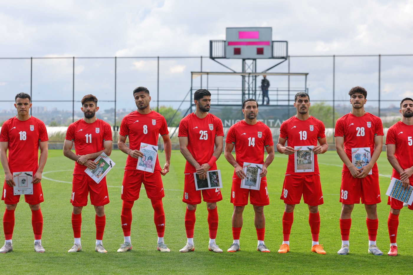 Iran soccer players meet FIFA head Infantino before World Cup warmup and honor child victims of war | iNFOnews.ca Iran soccer players meet FIFA head Infantino before World Cup warmup and honor child victims of war | iNFOnews.ca
