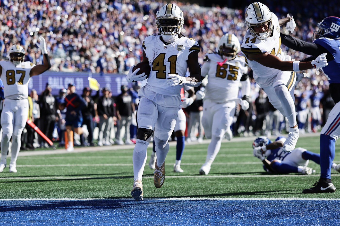 Saints look to take skid-ending effort at Giants overseas | iNFOnews.ca Saints look to take skid-ending effort at Giants overseas | iNFOnews.ca