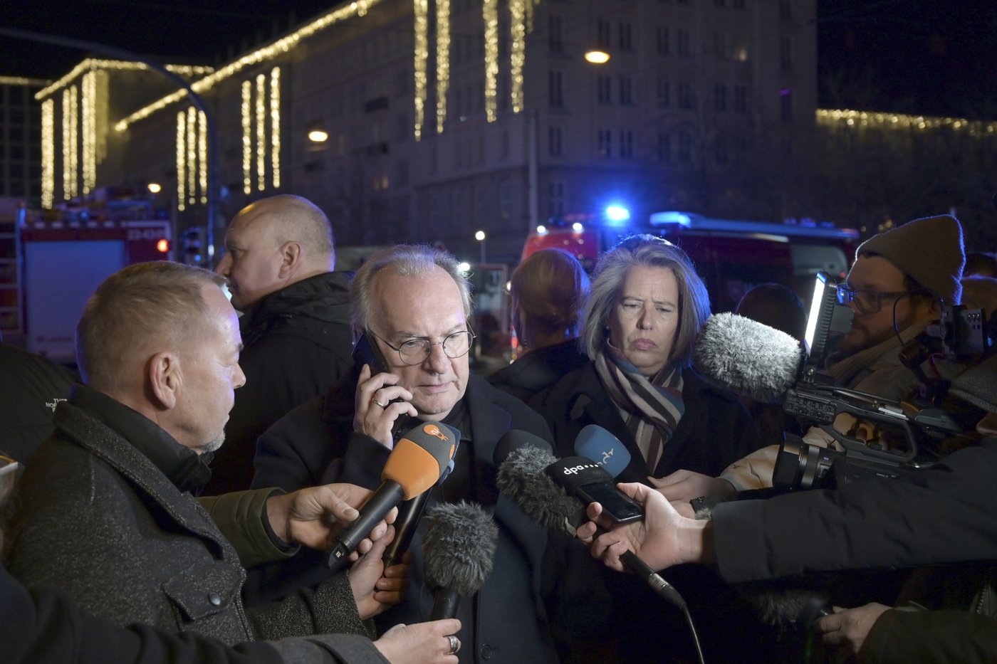 At least 2 dead and 60 hurt after a car drives into a German Christmas market in a suspected attack | iNFOnews.ca At least 2 dead and 60 hurt after a car drives into a German Christmas market in a suspected attack | iNFOnews.ca