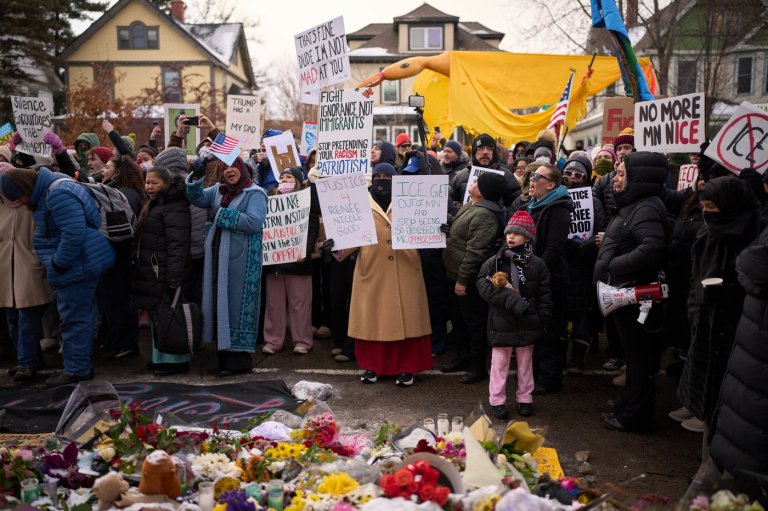 Minnesota Democrats are demanding a broader investigation into Renee Good's shooting | iNFOnews.ca