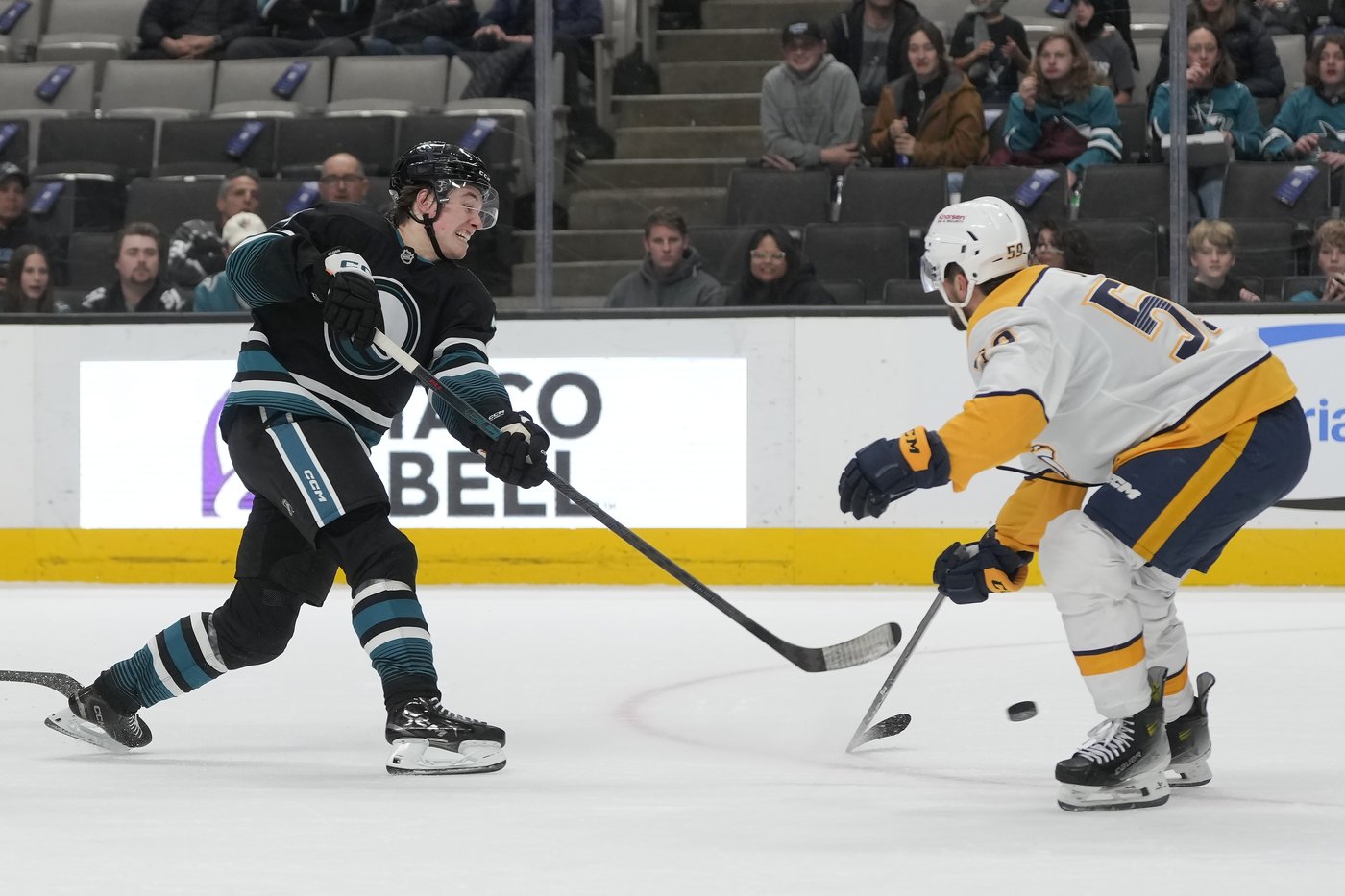 Filip Forsberg scores twice in the Predators' 6-5 victory over the Sharks | iNFOnews.ca