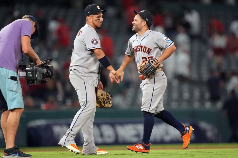 Astros take advantage of Angels meltdown to score 4 runs in 9th inning for 6-4 win | iNFOnews.ca