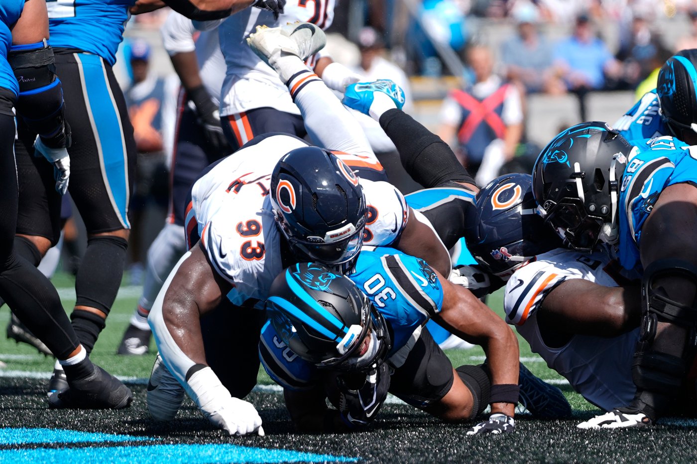 Caleb Williams and Bears trounce Panthers 59-37 in highest-scoring season opener in NFL history | iNFOnews.ca Caleb Williams and Bears trounce Panthers 59-37 in highest-scoring season opener in NFL history | iNFOnews.ca