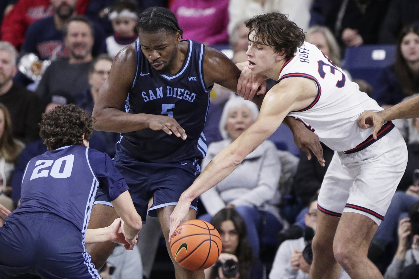 Gregg scores 23 and No. 18 Gonzaga downs San Diego 93-80 | iNFOnews.ca Gregg scores 23 and No. 18 Gonzaga downs San Diego 93-80 | iNFOnews.ca