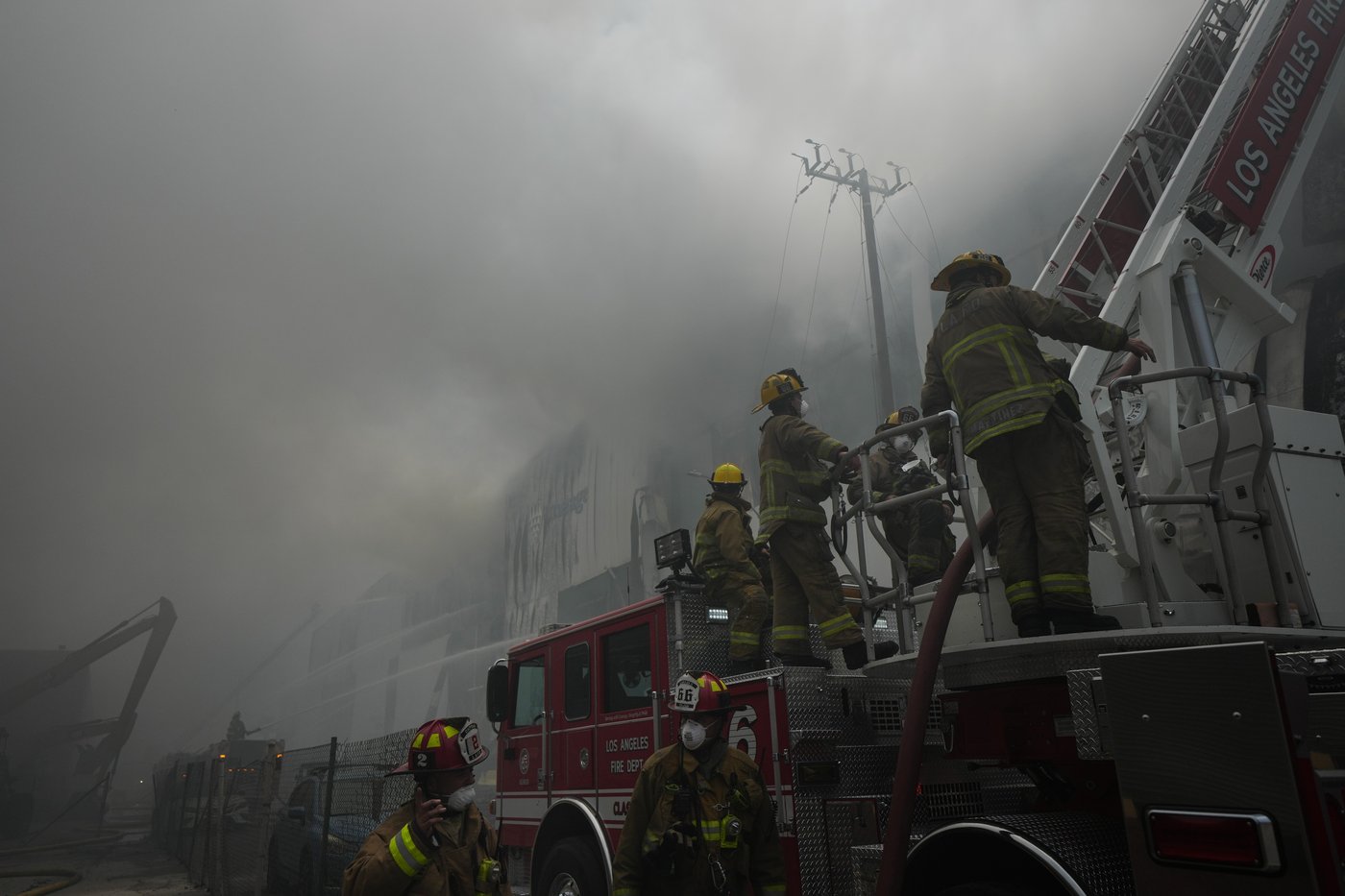 LA Mayor Bass declares emergency to secure resources to help fight warehouse fire | iNwheels LA Mayor Bass declares emergency to secure resources to help fight warehouse fire | iNwheels