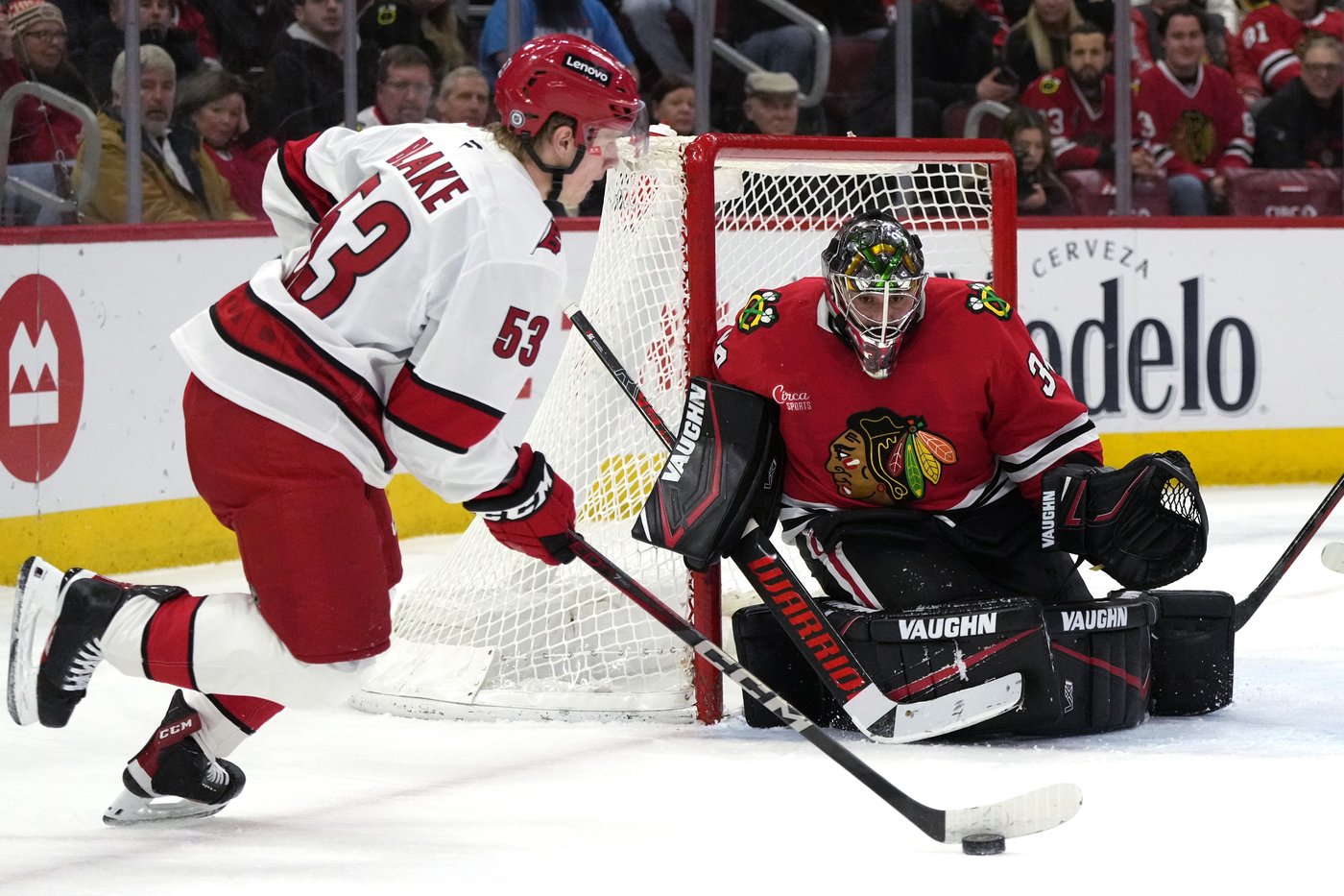 Aho scores in overtime as the Hurricanes beat the Blackhawks 4-3 | iNFOnews.ca