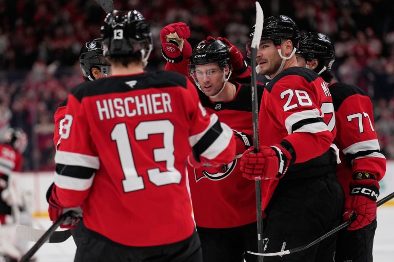 Jake Allen makes 31 saves as the Devils defeat the Avalanche 4-3 | iNFOnews.ca