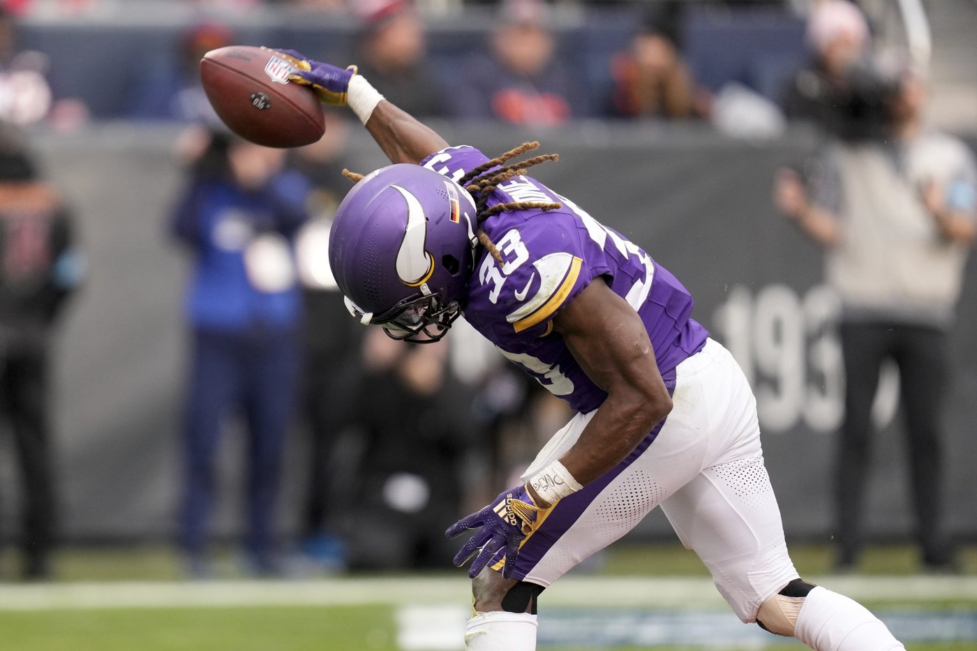 Vikings take 4-game win streak home to face Cardinals, who haven't won in Minnesota since 1977 | iNFOnews.ca
