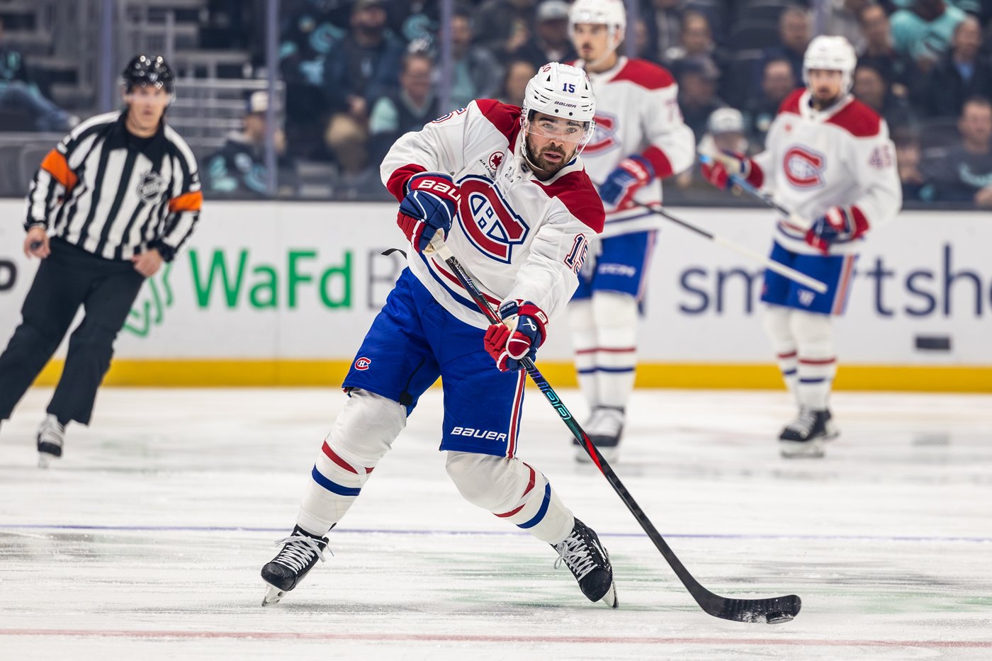 Montreal Canadiens forward Alex Newhook exits with injury vs. Stars | iNFOnews.ca Montreal Canadiens forward Alex Newhook exits with injury vs. Stars | iNFOnews.ca