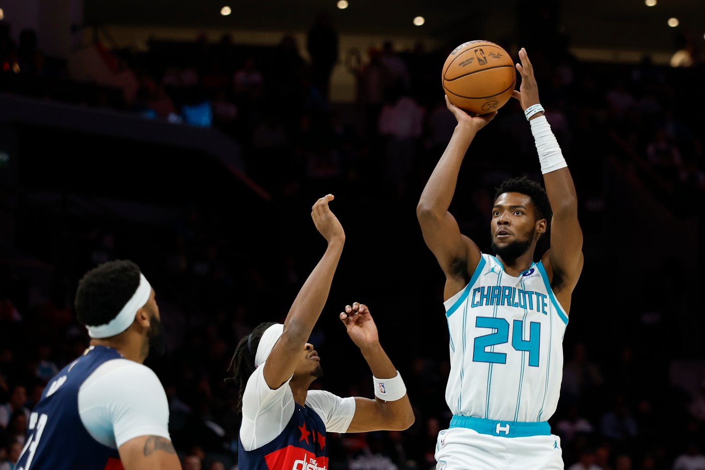 Brandon Miller scores career-high 39 points as Hornets beat Wizards 110-103 | iNFOnews.ca Brandon Miller scores career-high 39 points as Hornets beat Wizards 110-103 | iNFOnews.ca