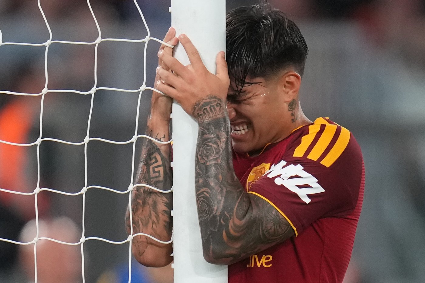Rogers scores on Chelsea debut as Blues beat Fulham and Roma hammers Fiorentina | iNFOnews.ca