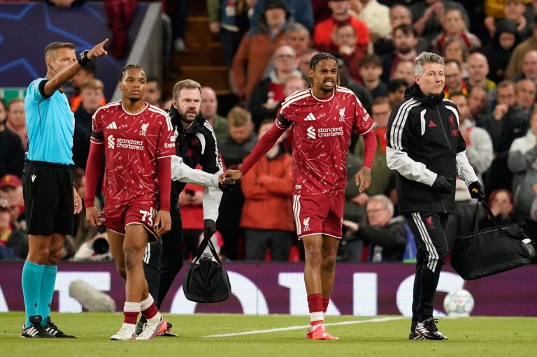 Bradley Barcola substituted with apparent leg injury on home debut for Liverpool | iNFOnews.ca