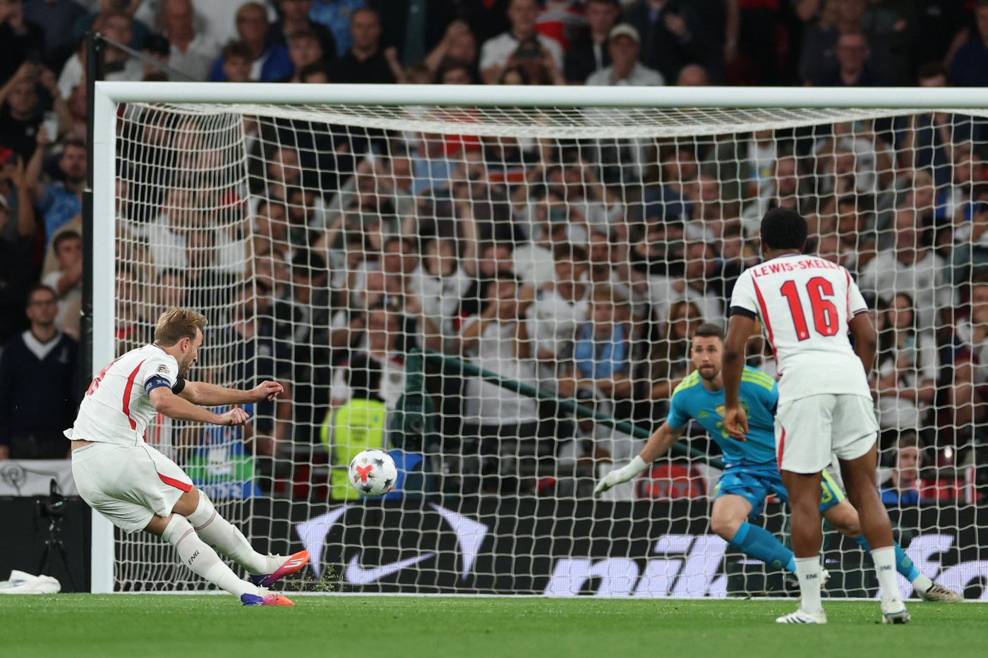 World Cup winner Spain survives scare to beat England 3-2 in Nations League | iNFOnews.ca World Cup winner Spain survives scare to beat England 3-2 in Nations League | iNFOnews.ca