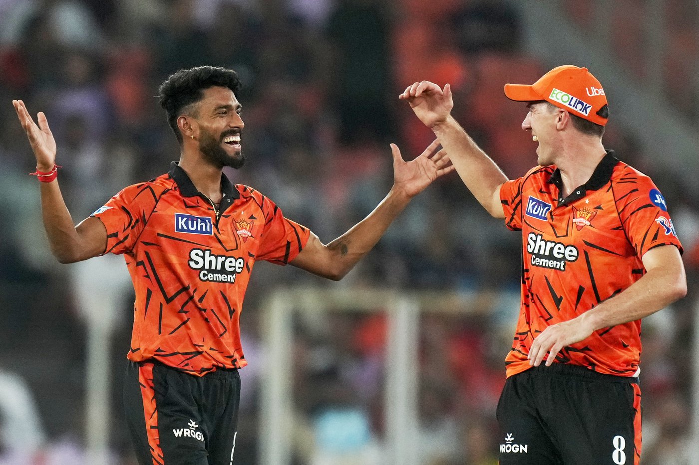 Gujarat pacers raze Hyderabad for 86 runs to go top of IPL | iNFOnews.ca Gujarat pacers raze Hyderabad for 86 runs to go top of IPL | iNFOnews.ca