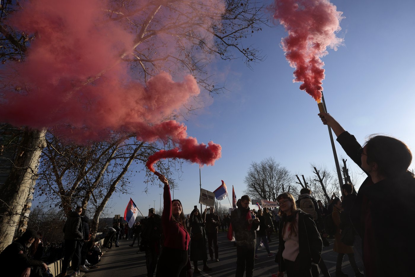 Serbia's students lead Danube bridge blockades as protest draws tens of thousands calling for change | iNFOnews.ca