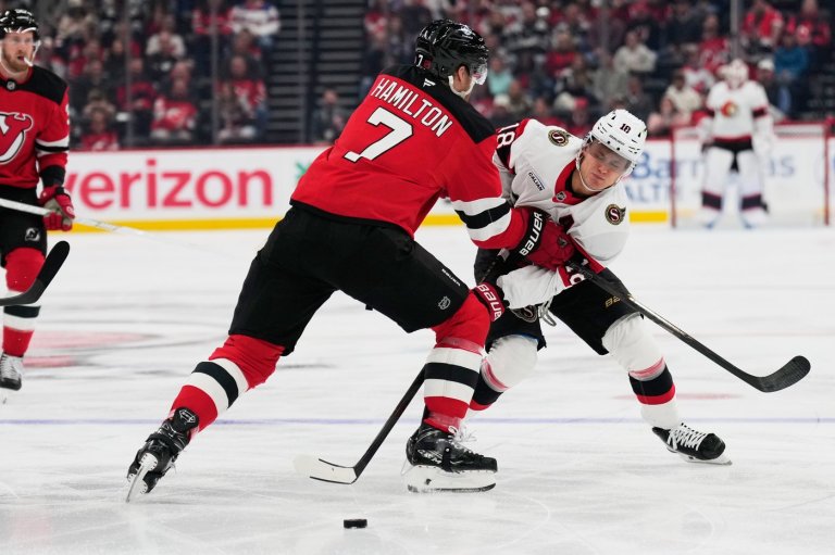 Tim Stützle helps Senators dump Devils 4-1 to keep hot start going | iNFOnews.ca