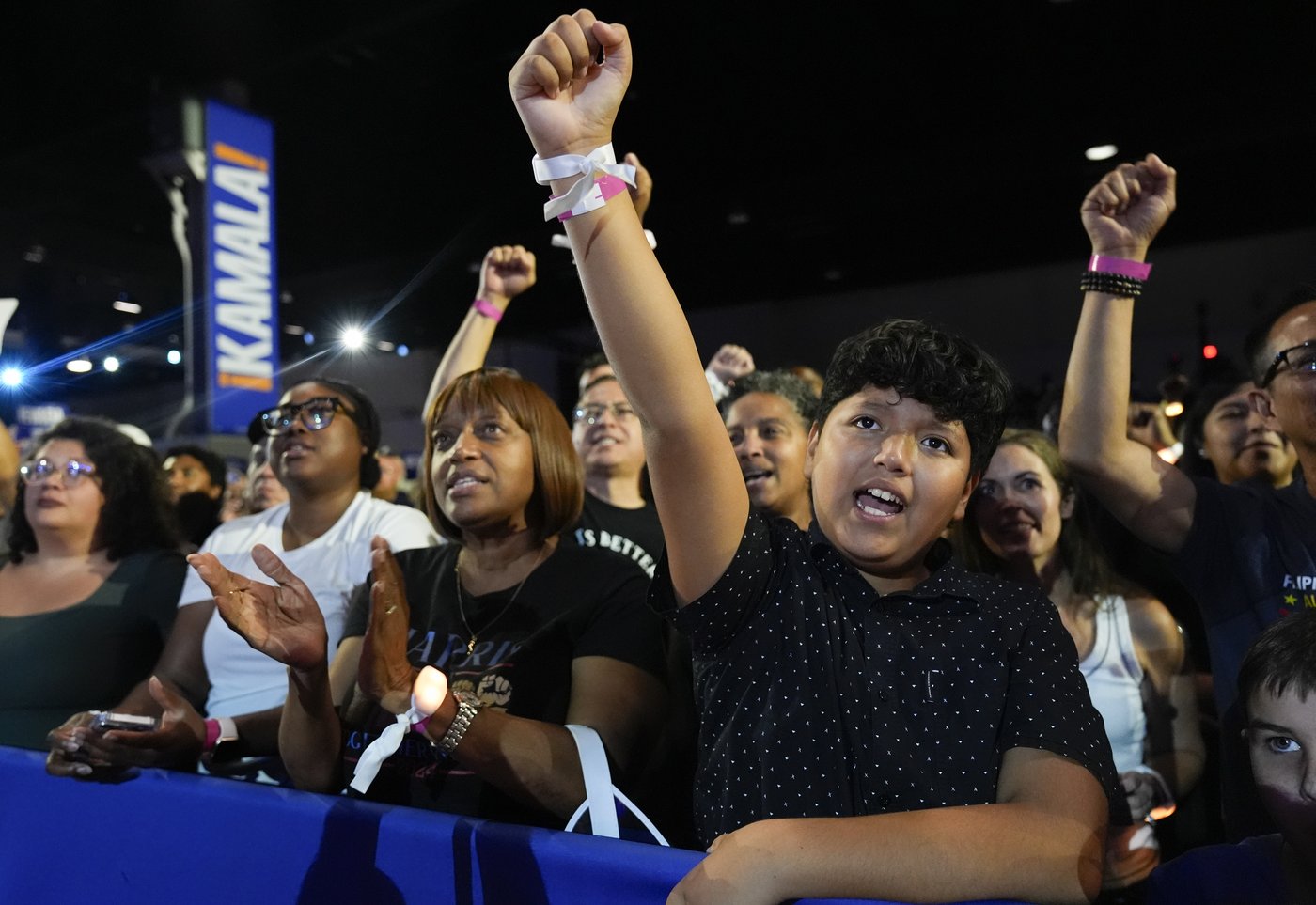 Harris trolls Trump at Vegas rally and LA fundraiser, says her crowds are 'pretty big' | iNFOnews.ca