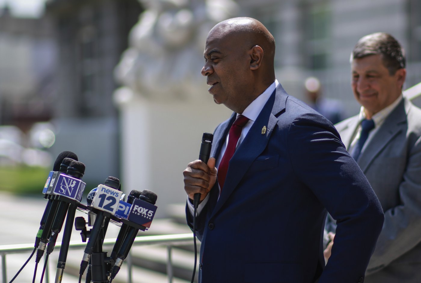 Newark mayor sues New Jersey's top federal prosecutor after arrest at immigration detention site | iNFOnews.ca Newark mayor sues New Jersey's top federal prosecutor after arrest at immigration detention site | iNFOnews.ca