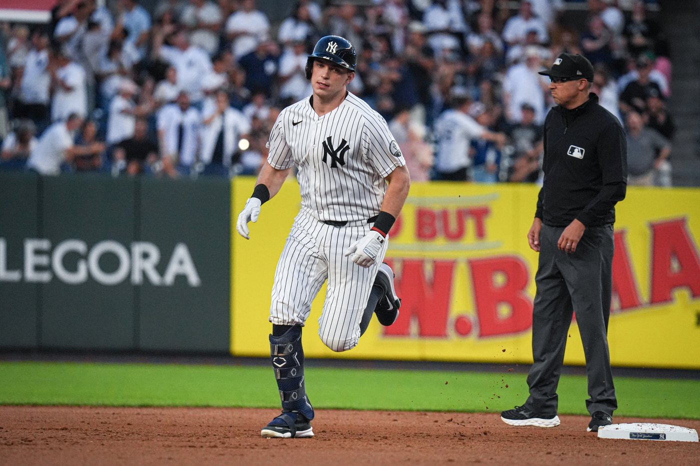 Cody Bellinger hits a tiebreaking double in the 7th inning as the Yankees beat the Astros 9-3 | iNFOnews.ca Cody Bellinger hits a tiebreaking double in the 7th inning as the Yankees beat the Astros 9-3 | iNFOnews.ca