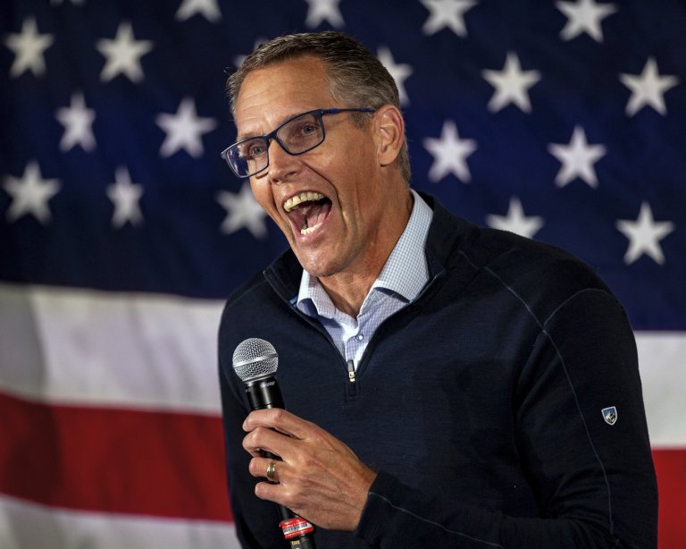Republican US Rep. Randy Feenstra officially jumps into 2026 race for Iowa governor | iNFOnews.ca Republican US Rep. Randy Feenstra officially jumps into 2026 race for Iowa governor | iNFOnews.ca