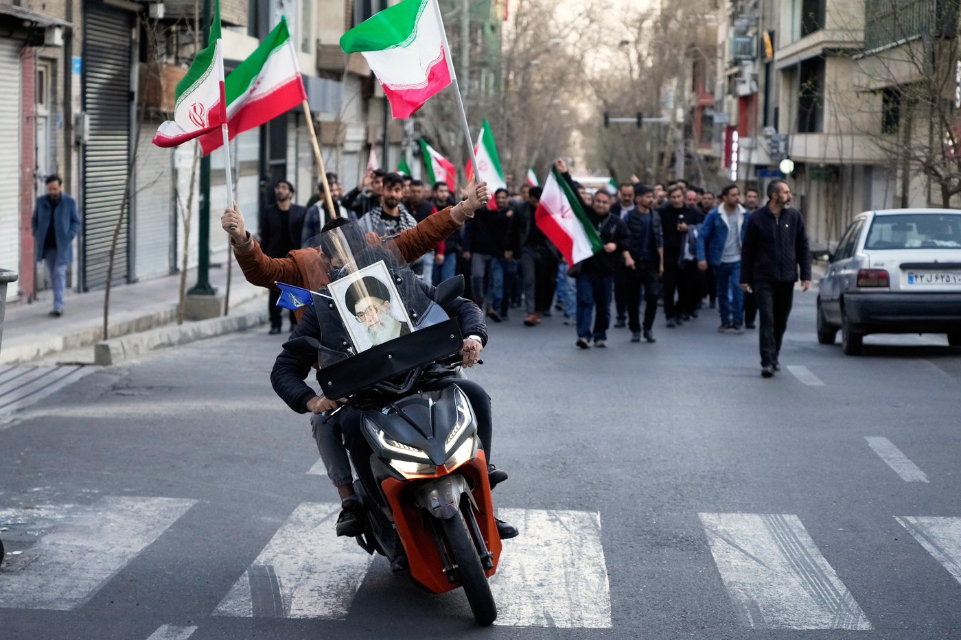 Photos from inside Iran as strikes boom across the capital, Tehran, for a third day | iNFOnews.ca