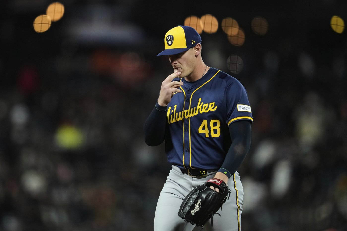 Brewers send right-hander Craig Yoho to minors while calling up Elvin Rodríguez | iNFOnews.ca Brewers send right-hander Craig Yoho to minors while calling up Elvin Rodríguez | iNFOnews.ca