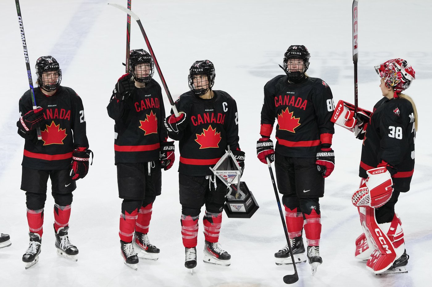 Canada women's hockey team to bring experience and grit to Milan Olympics | iNFOnews.ca