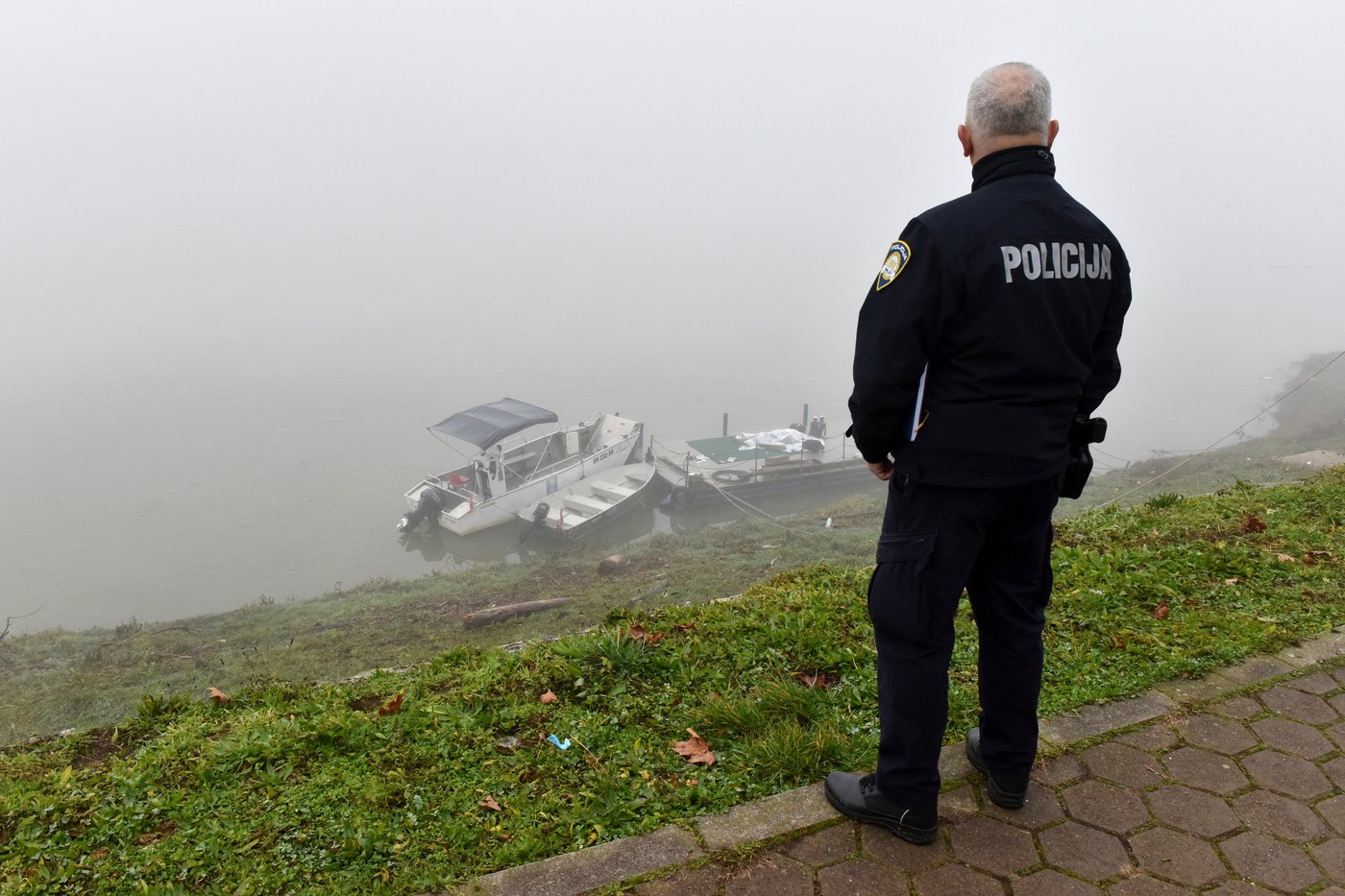 Boat carrying migrants capsizes in Croatia, killing at least 1 person | iNFOnews.ca Boat carrying migrants capsizes in Croatia, killing at least 1 person | iNFOnews.ca