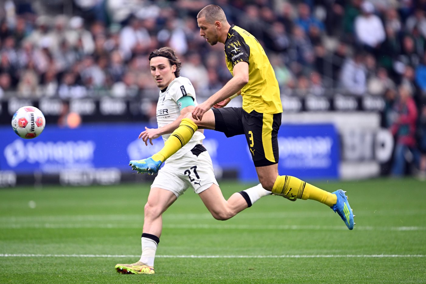Wolfsburg leaves St. Pauli closer to Bundesliga relegation, Mainz and Gladbach are safe | iNFOnews.ca Wolfsburg leaves St. Pauli closer to Bundesliga relegation, Mainz and Gladbach are safe | iNFOnews.ca